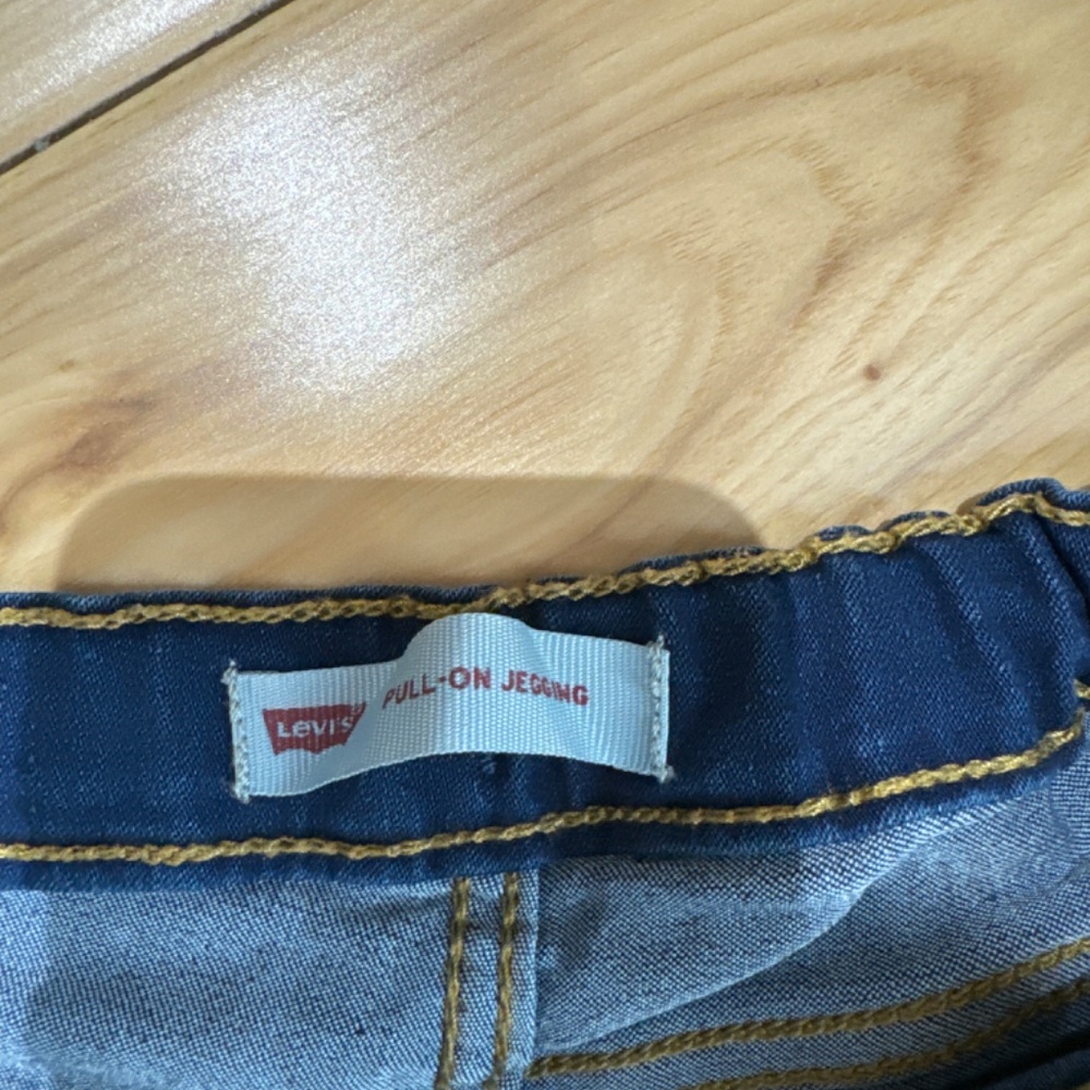 Jeans - Picture 2 of 2